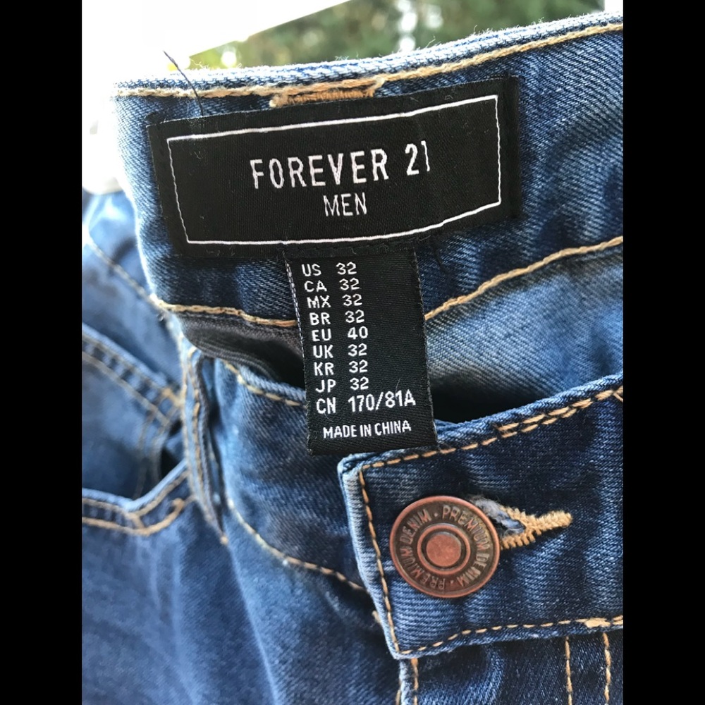 FOREVER 21 MEN BLUE JEANS - Picture 4 of 4